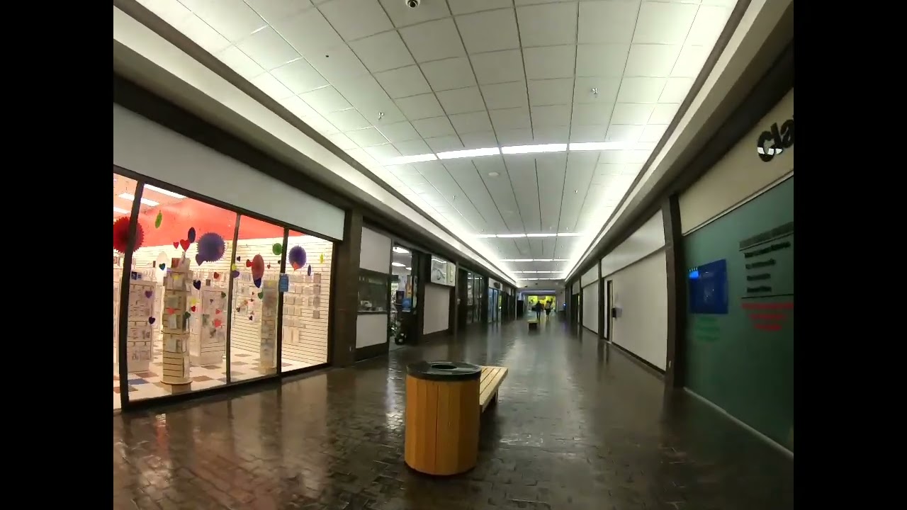 Moorhead Center Mall, Moorhead, MN Walk Through