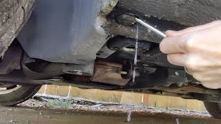 Cleaning side water Drain on Cayenne 955 & 957 models