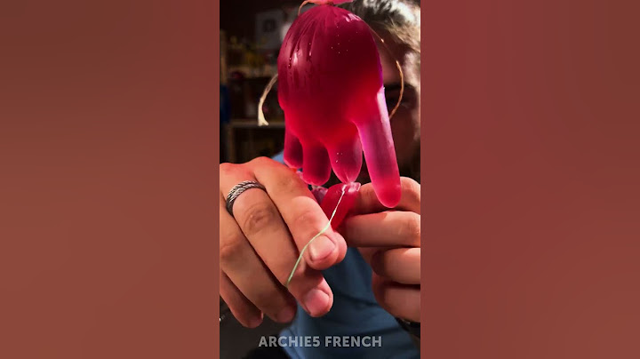 Jelly Berry in a glove