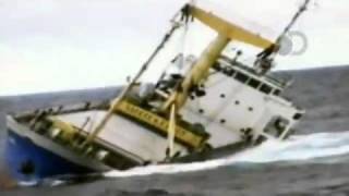 Destroyed in Seconds - Freighter near the coast of Australia