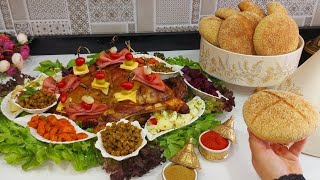 وصفات عيد الأضحى المبارك 🐏 /الكتف محمر في الفران مع سلطات متنوعه وخبيزات القمح الكااامل 😍