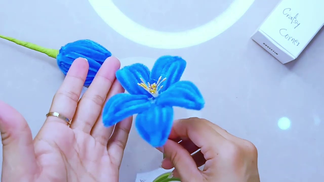 Making a Pipe Cleaner Tulip Bouquet | Craftsy Corner