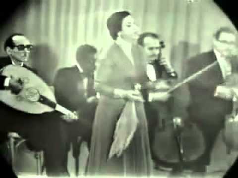 حيرت قلبي معاك وانا بداري واخبي