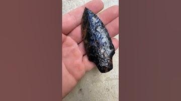 Flintknapping Mahogany Obsidian #flintknapping #primitivetechnology #primitiveskills #obsidian #art