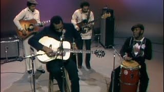 Sesame Street: Richie Havens Sings “Here Comes the Sun” (1975)