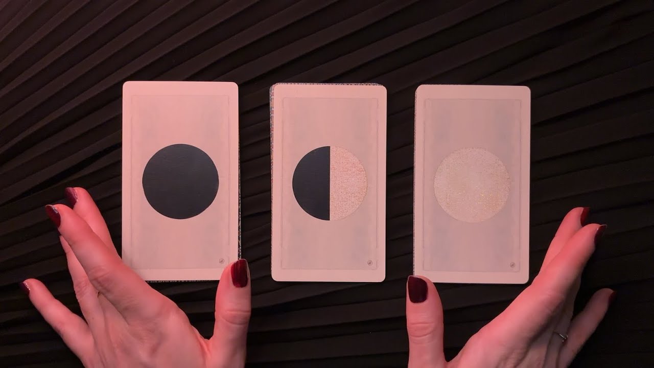 ASMR Timeless Tarot Reading (Pick a Pile) 🌑🐇