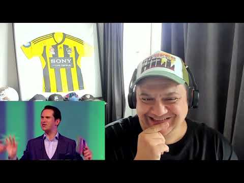 CARROT IN A BOX - 8 OUT OF 10 CATS! - New Zealander reacts