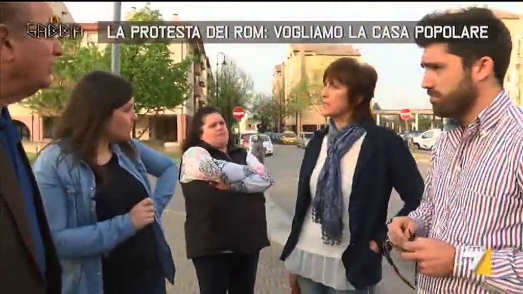 La protesta dei rom: vogliamo la casa popolare