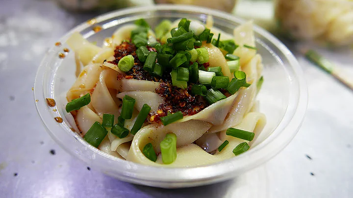 China Street Food - Xi'an Style Liangpi Cold Noodles - DayDayNews