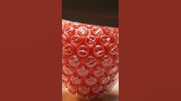 Bubble Wrap Strawberry AI ASMR Slicing | #VisualZenn 🎈