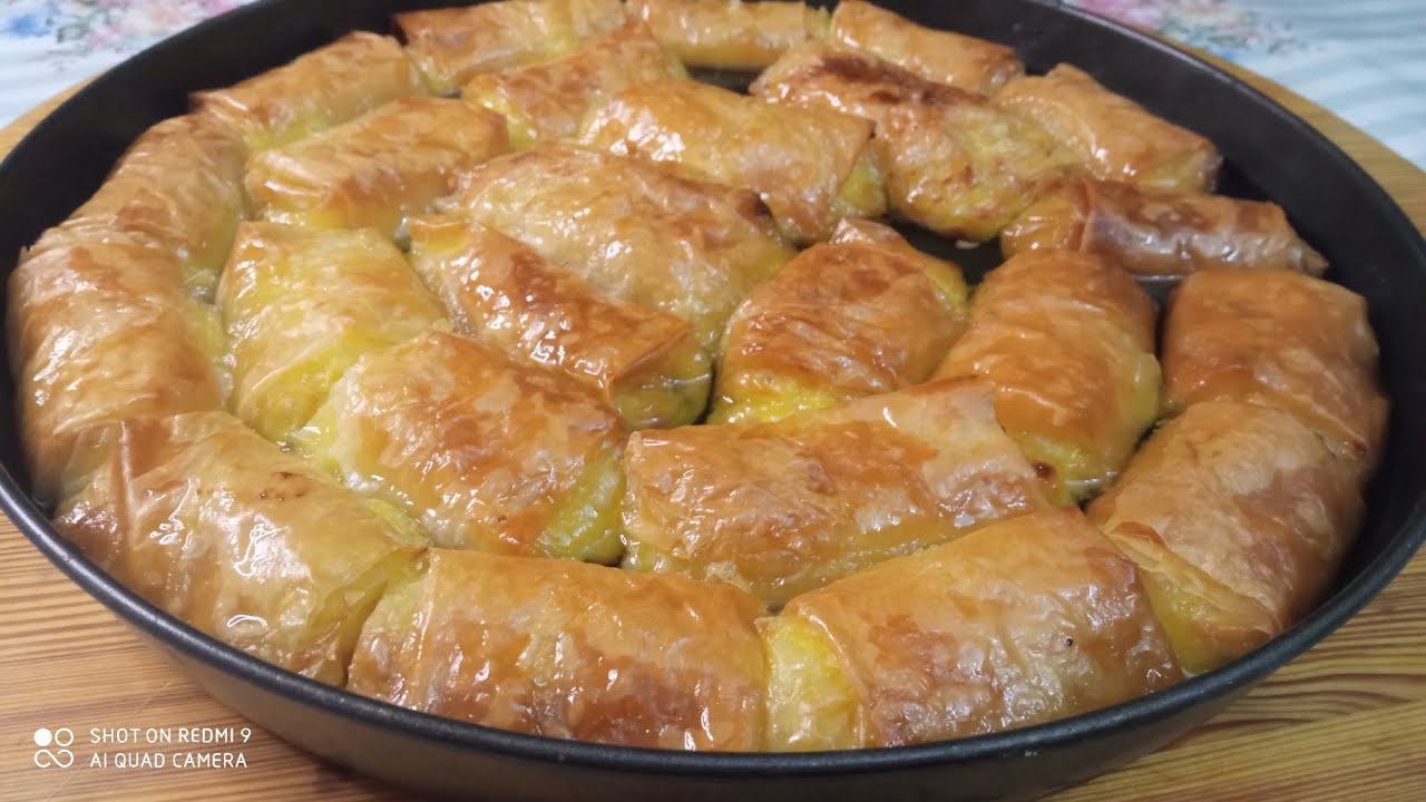 Γαλακτομπουρεκάκια ❤️ του ονείρου 👌💯 με βελούδινη κρέμα και μπόλικο σιροπάκι 💋🌟 Καλές Απόκριες 🎭🎉🎭🎉