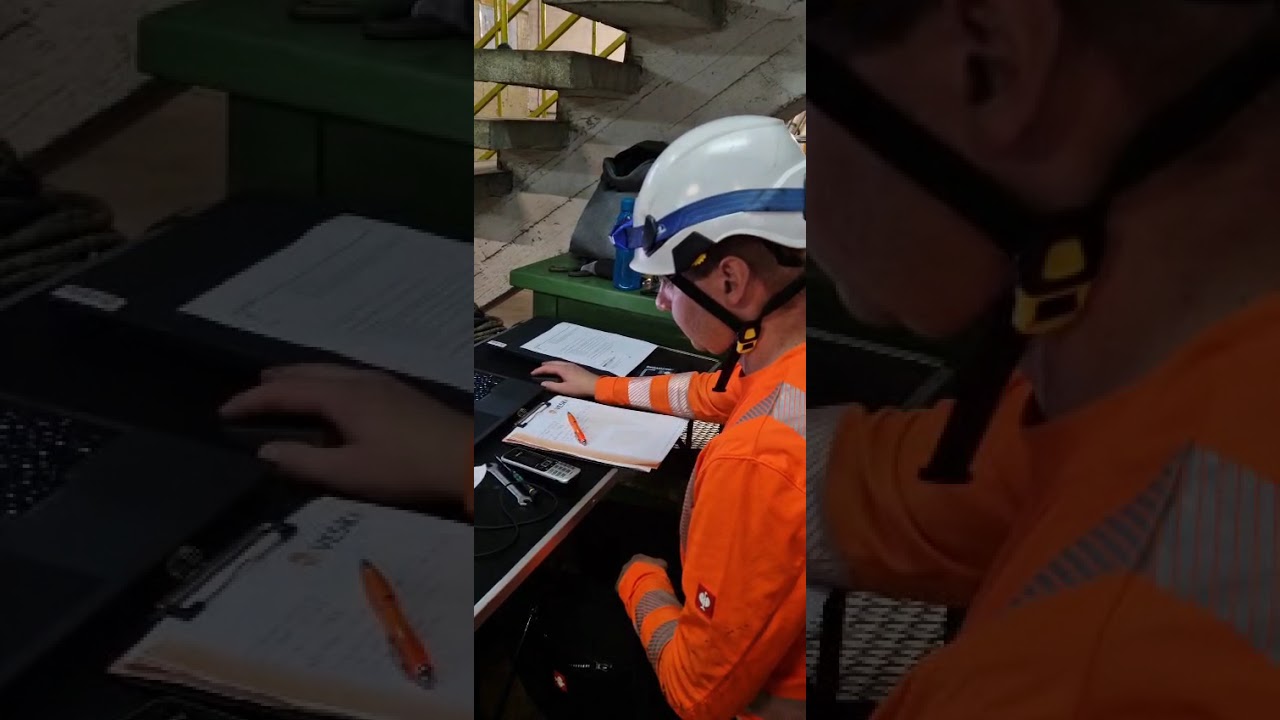 Vibration Measurements on Francis Turbine Guide Vanes utilizing a CoDiS PMU