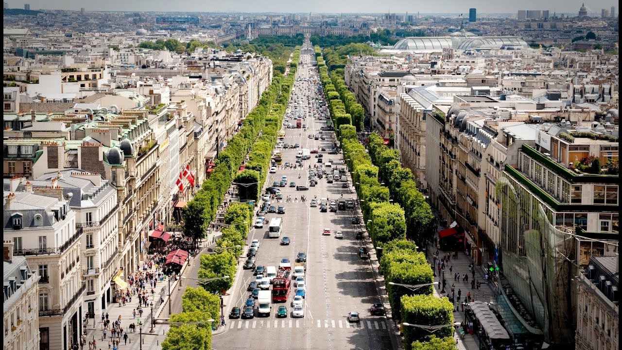 Relaxing 4K Paris Walk: Champs Élysée from Arch of Triomphe to the River Seine