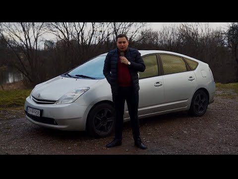 Детальный обзор Toyota Prius 2