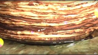 Вкусные домашние блины. Дети помогают готовить и есть Вкусные домашние блины. Дети помогают готовить и есть