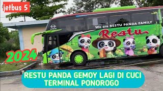 bus restu panda GEMOY TERMINAL PONOROGO//LAGI DI CUCI ANGKATAN SORE HARI.