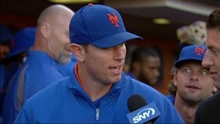 Jeremy Hefner gets video bombed