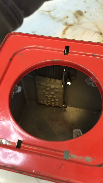 Music box Inside a 1971 Mattel Clown Jack In The Box #jackinthebox #toy