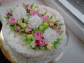Торт с розами хризантемами и тюльпанами