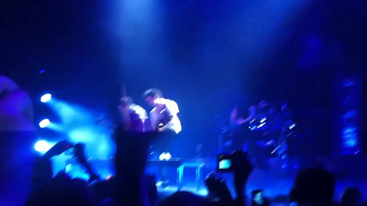 buried-alive-avenged-sevenfold-live-nia-birmingham-2010-hd-youtube