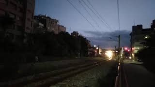 146次自強號通過斗六鎮北路平交道