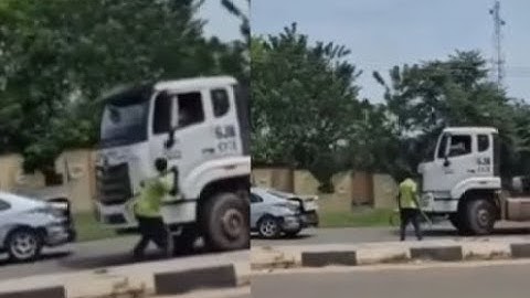 Momen dramatis pemilik mobil pribadi cegah sopir truk yang menyerempet mobilnya kabur