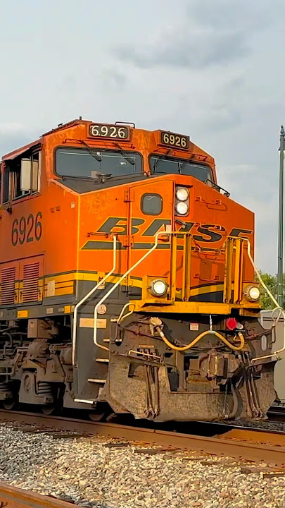 BNSF Double Stack Rumbling Through Coal City