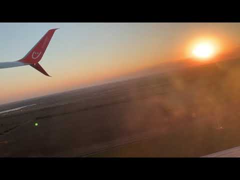 Video: Hvordan Komme Seg Til Odessa Flyplass I