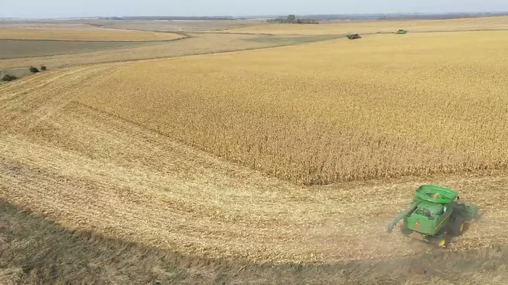 Don & Lori Hansen work bee 7 Hidenschields field f...