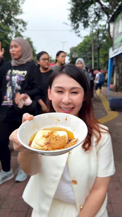 Baru buka udah bikin ulah …. Bikin antrian sepanjang ini 😄 | #sibungbung