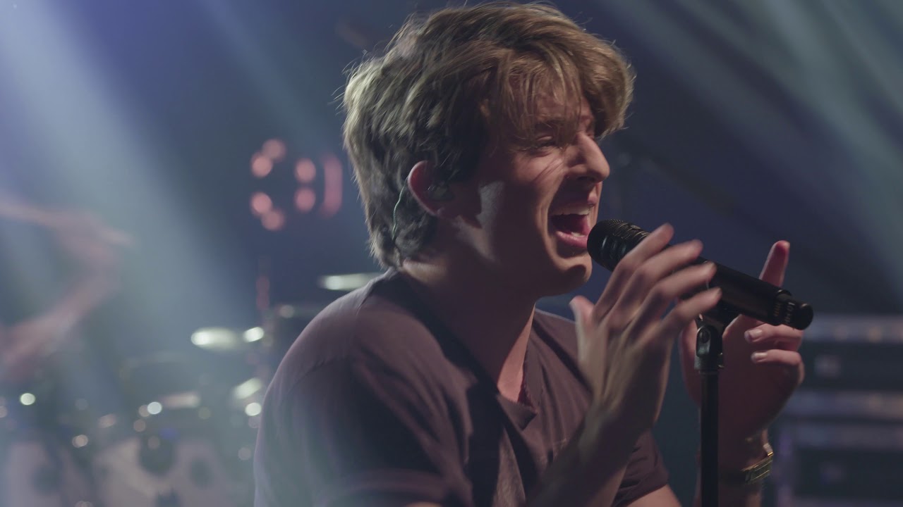 Charlie Puth - Done For Me (Live on the Honda Stage at the