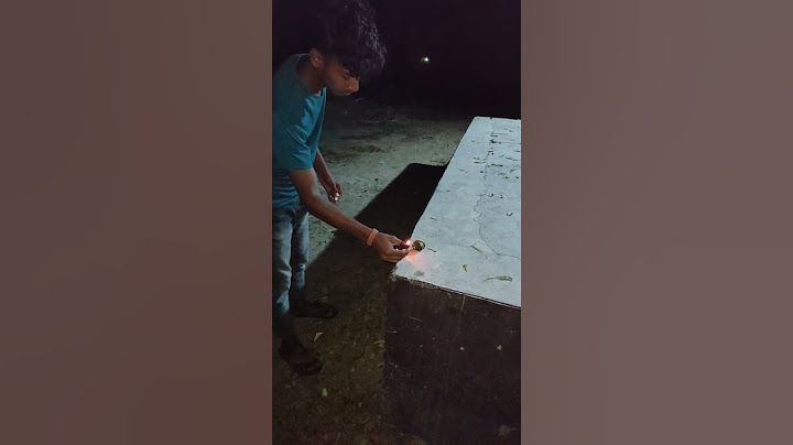 Etna Bada cracker pass me hi phat gya 😃😯#shorts #shortvideo #trending #patakhe #crackers #bomb