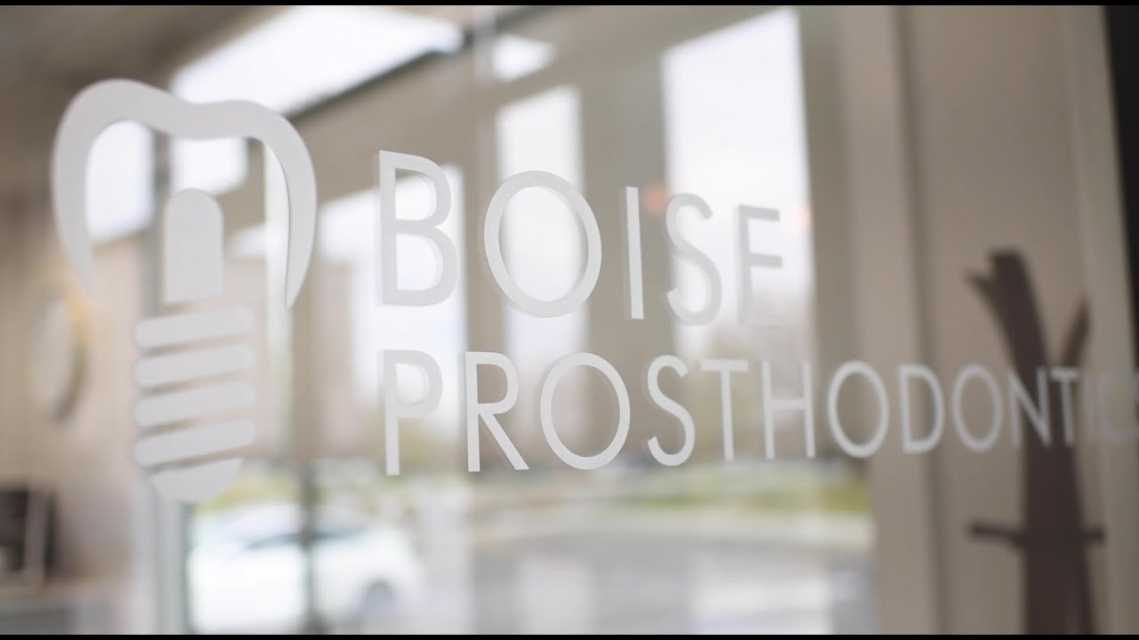 to Boise Prosthodontics Specialist in Cosmetic, Crowns