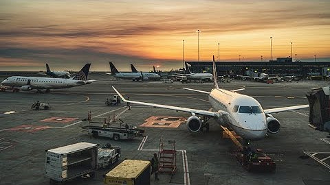 Middaggesprek 13 november 2025 - Een markt voor schaarse vliegveldcapaciteit