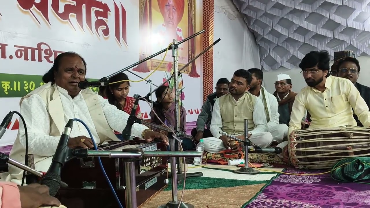 राग किरवानी आणि नट भैरव लावण्याचा गाभा... पंडीत श्री. बाळासाहेब वाईकर मुदंग श्री.राम महाराज पवळ.