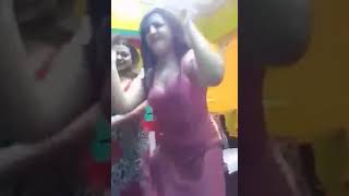 Download lagu Indiana desi hot bhabhi sexy dance Indiana desi hot bhabhi sexy dance