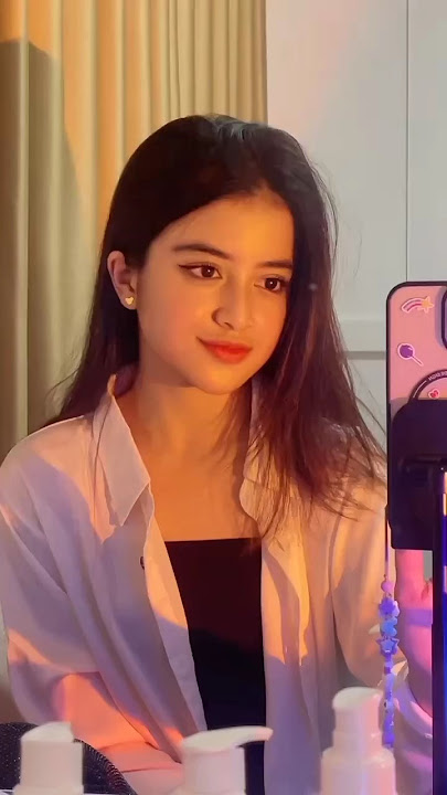 TikTok Annisa Kaila (Aku Hanya Pelarian ° Remix Upbeat Adit Work) #fyp