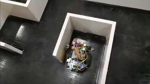 Maze solver Robot!