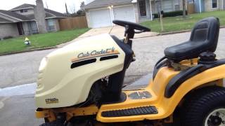 cub cadet lt1024 lawn tractor
