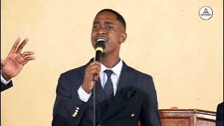 Mudzimu unoyera By Christ in Song Male Group