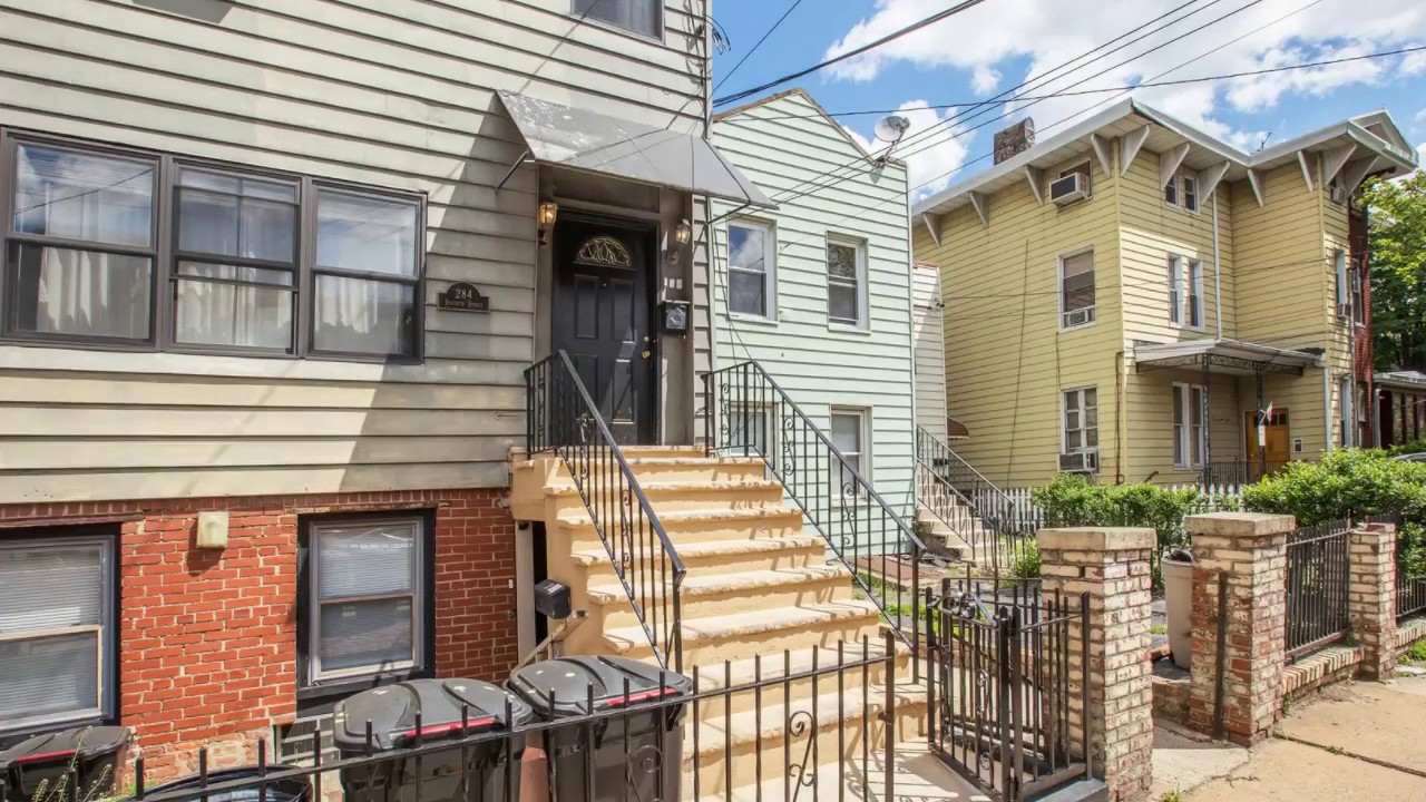 284 7th St Jersey City, NJ 07302