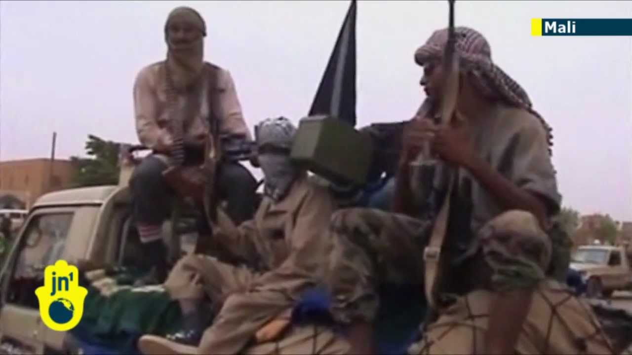 French ground forces engage Islamists: first clashes reported in Mali as French push north