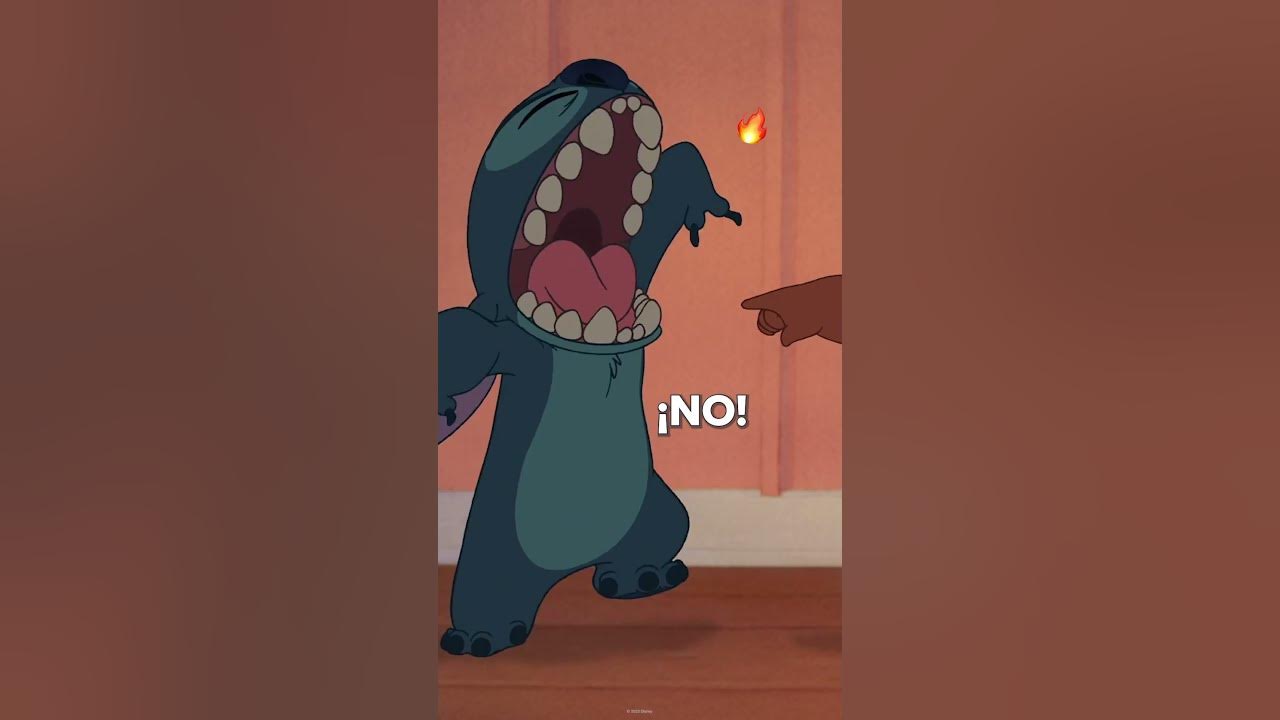 ¡Está Tocándome! | Lilo & Stitch Español Latino