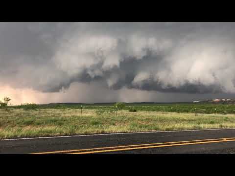 Video: Extreme Tornado Tours: Det Mest Spännande Sättet Att Se En Storm