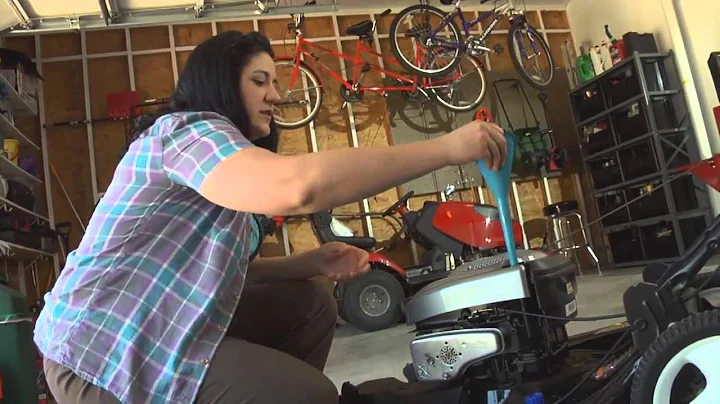 Briggs & Stratton  Straight Talk on the Importance of Engine Oil Part 3: Gardencare