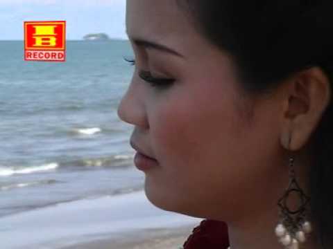 U'DANIKKU - VOC: CHICA ALWI