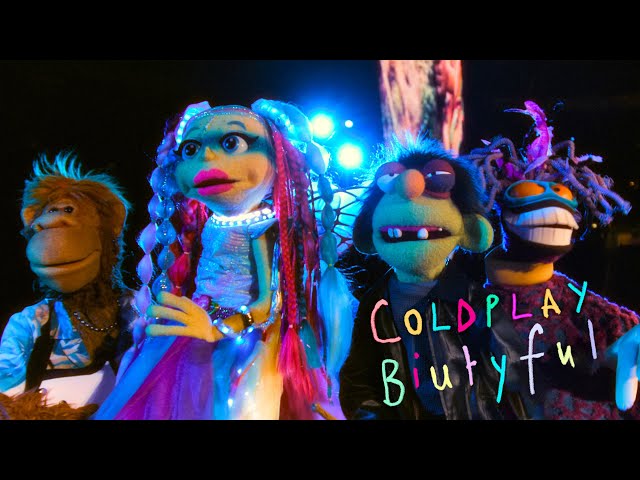 Coldplay - Biutyful (Official Video) class=