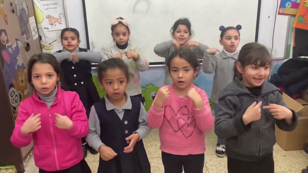 معلمي ومعلمتي شمس قمر في مدرستي