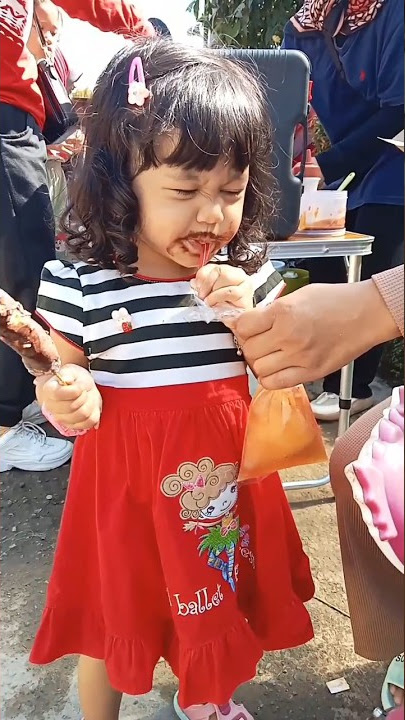 anak kecil minum es teh manis #shorts