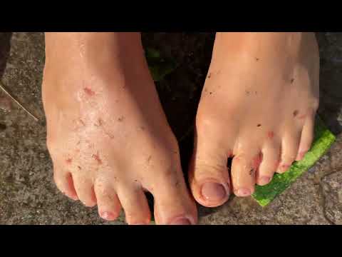 I am washing the path barefoot 🍉 or smash a watermelon barefoot